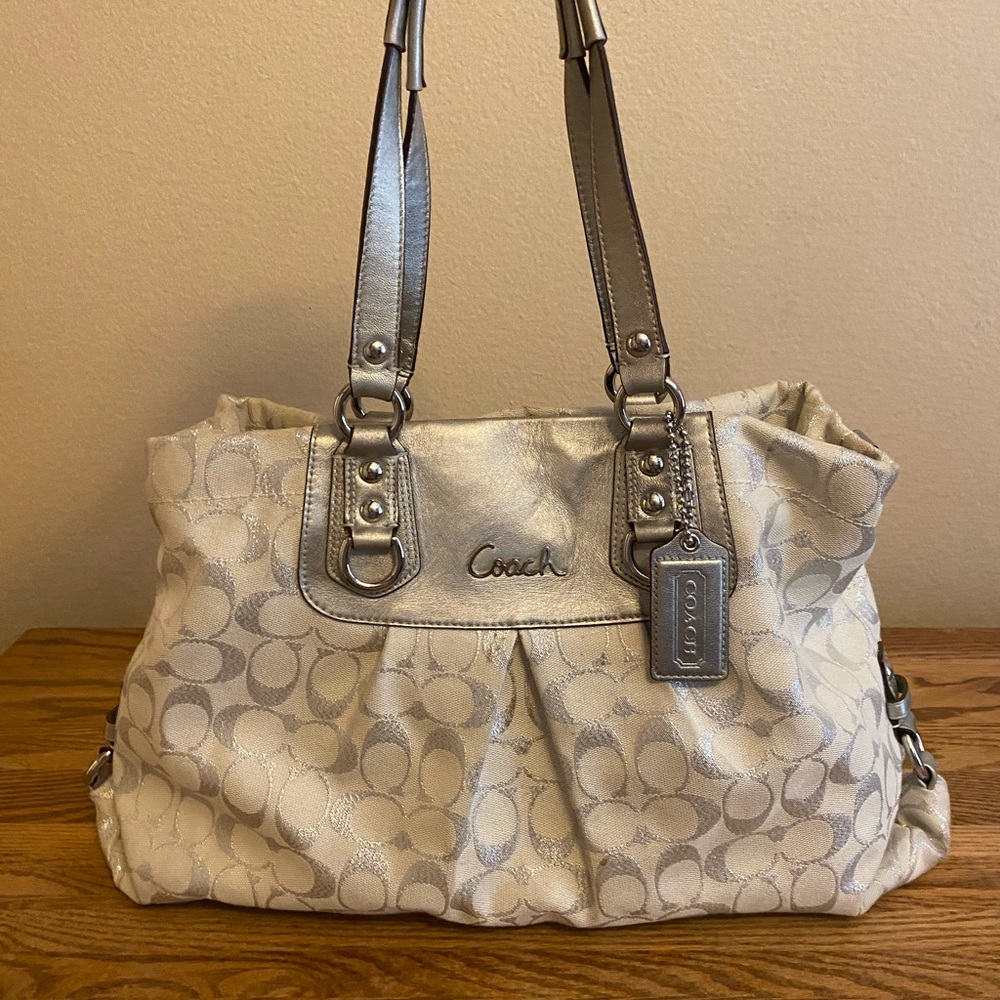 Coach shoulder bag